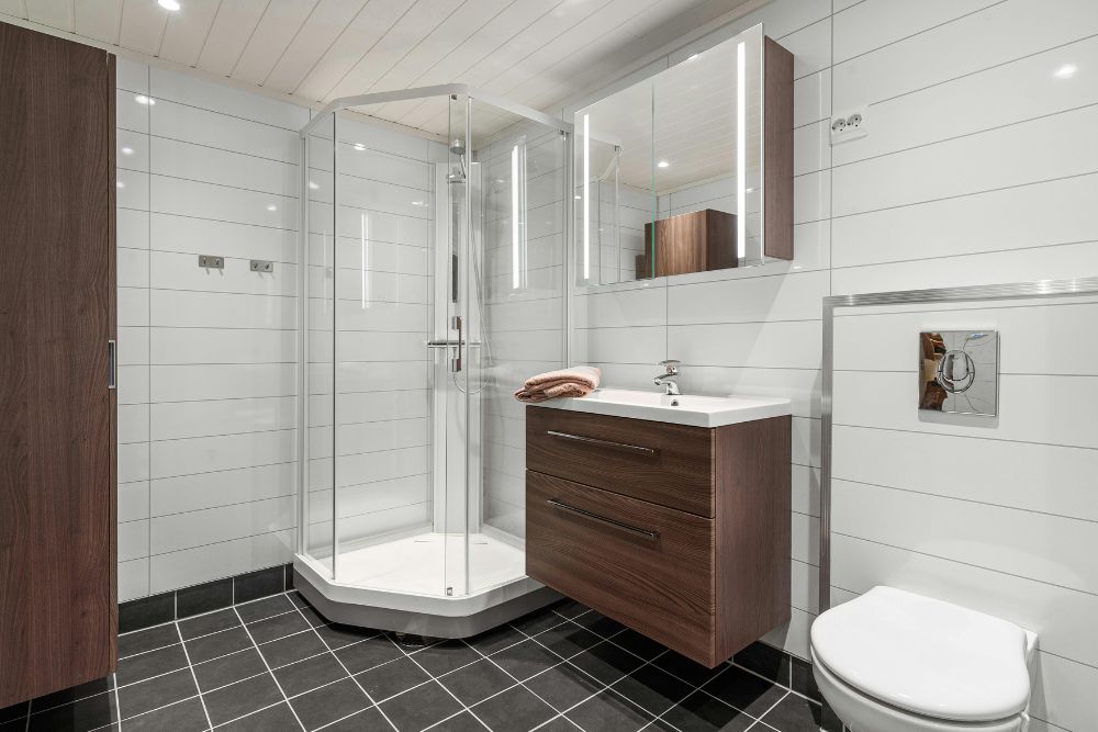 מקלחון זכוכית